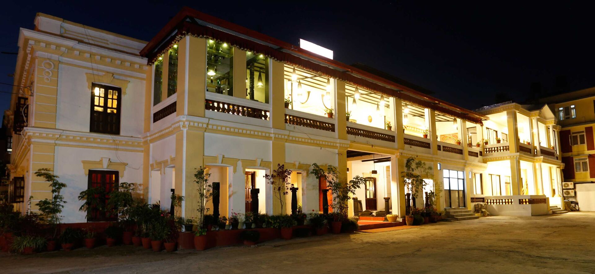 Nepali Chulo palace at evening